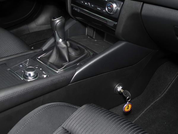 Mazda 6 GJ 4WD 2015-tl vltzr